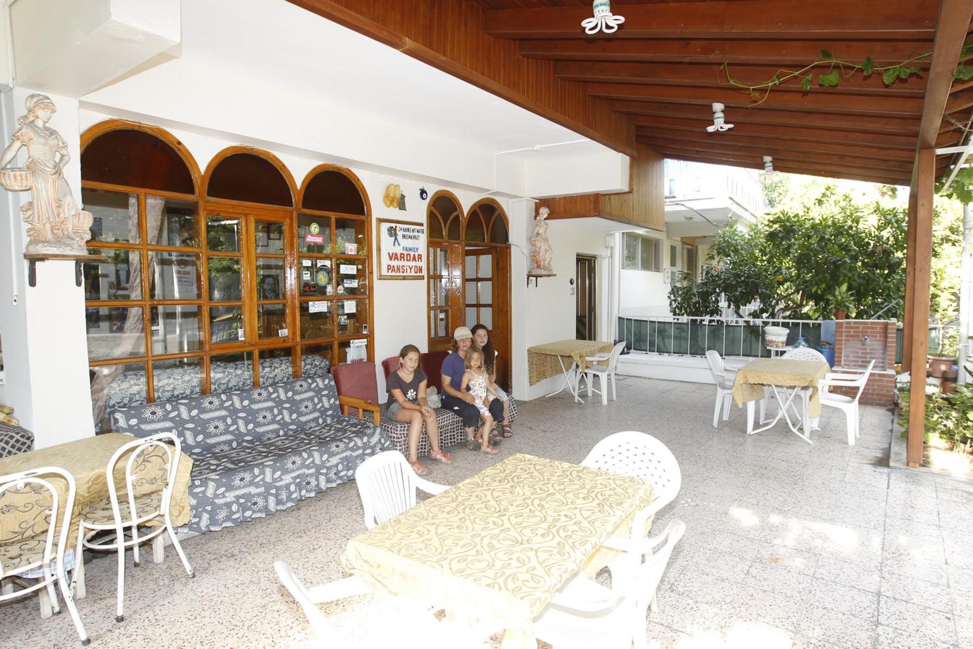 Vardar Pension Selçuk Exterior foto